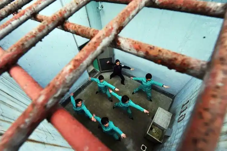 看守所里的生活是怎样的