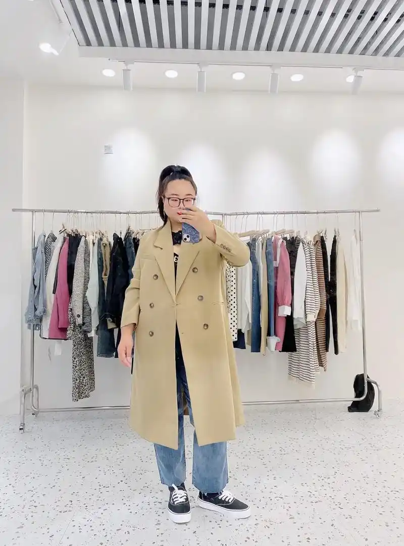 合适200斤穿的长款西服