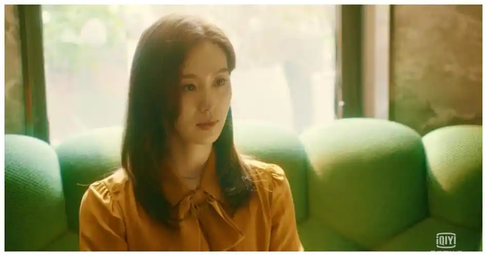 倪妮刘诗诗vs张曼玉钟楚红两版流金岁月造型对比