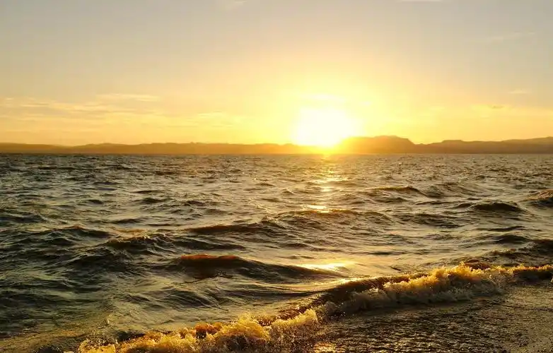 海面上的朝霞1920x1200分辨率下载,海面上的朝霞,图片,壁纸,自然风景