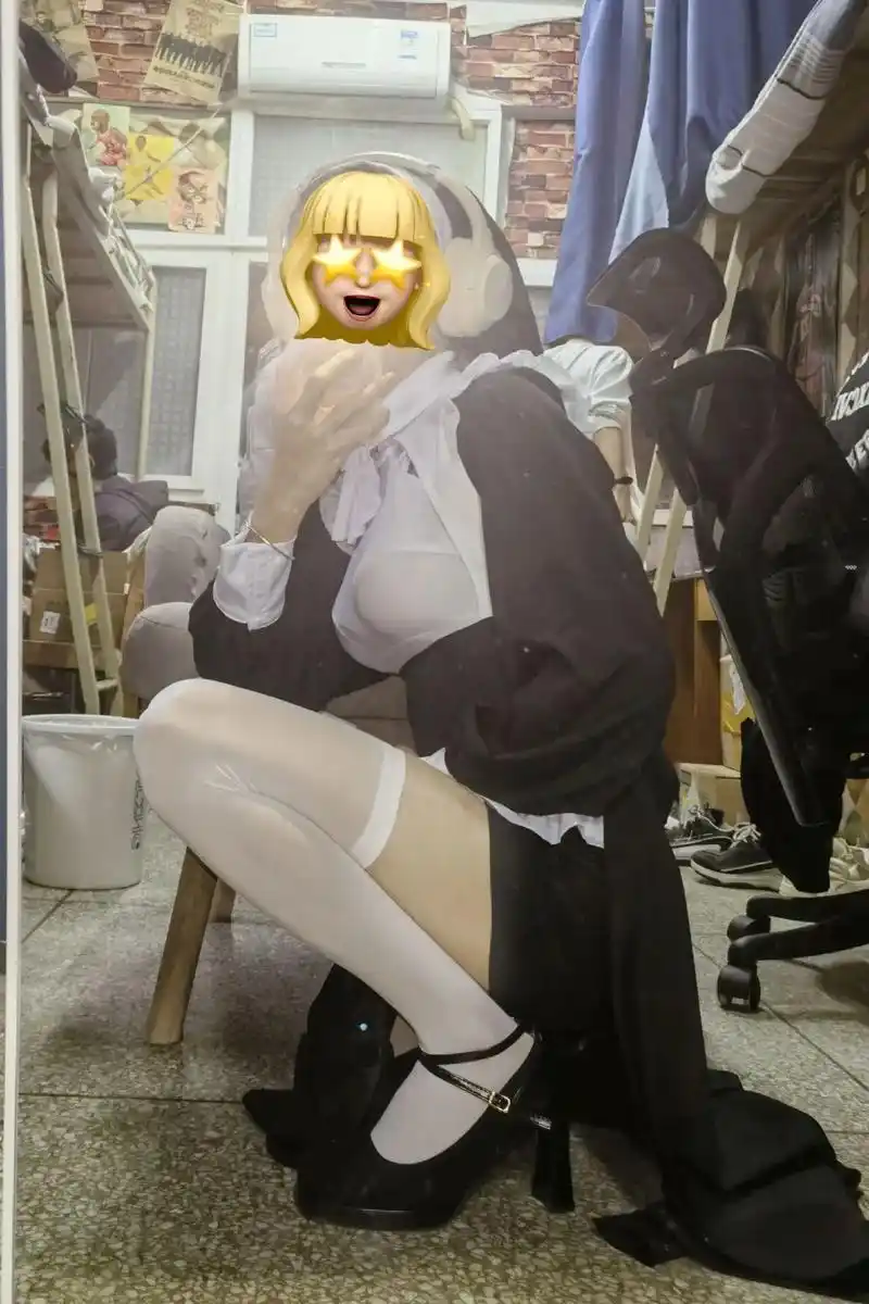 女装大佬 #宿舍 #社恐 #室友 #艾特你 - 抖音