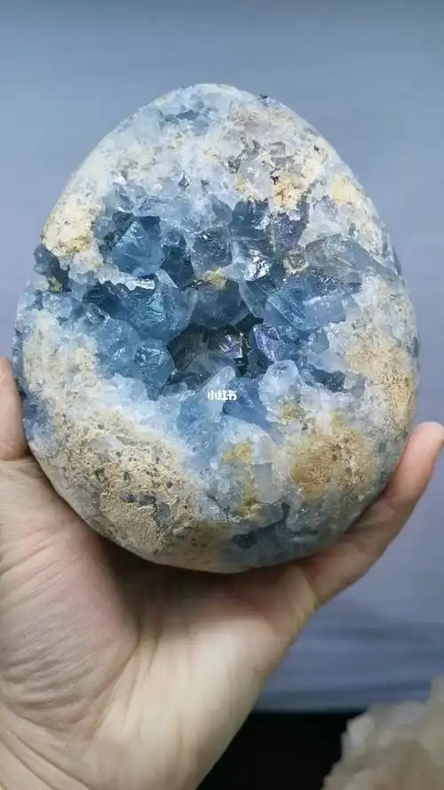 纯天然马达加斯加天青石原石晶体矿物标本