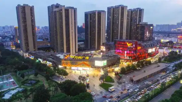 佛山新城【顺德万科广场】售楼中心电话多少?小区位置配套好不好?