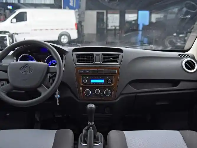 长安凯程 长安睿行m60 2020款 1.5l标准型国vi 厢货5座dam15kr