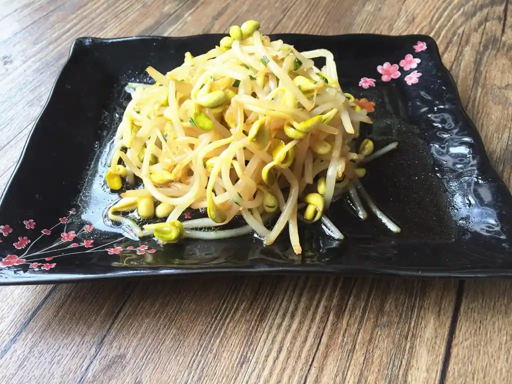 凉拌黄豆芽
