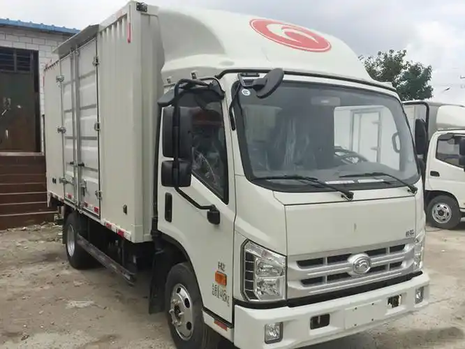 2米厢式轻卡出租厢式货车出售价格以租代购 - 城市快线(广州)配送有限