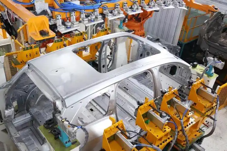 奋进的华工科技人积十年之跬步再迎汽车焊装技术强势升级