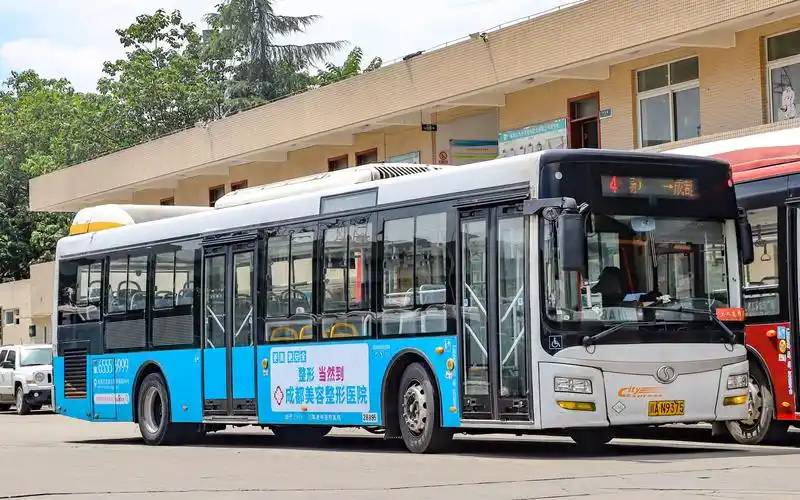 「贯成都东西·历史悠久干线」【展望·成都公交】4路(成都东客站东