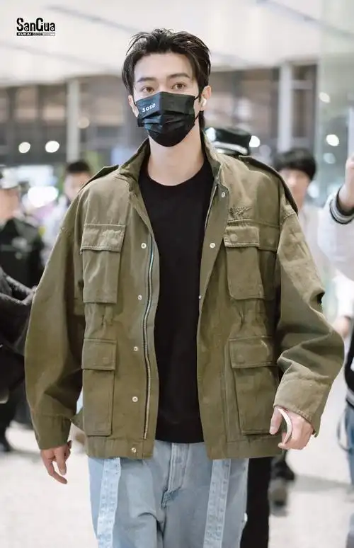 品牌形象大使许凯#小啾啾就是最dior的soso口罩太可爱吖@许凯soso