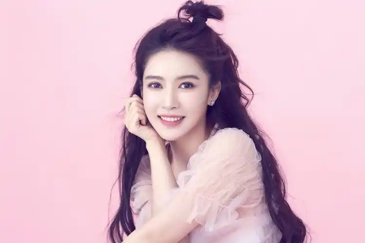 《限定24小时》插曲《我以为》mv曝光 潘霜霜唱尽女主虐心爱恋