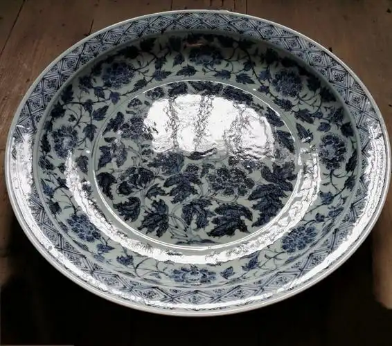 明永乐官窑青花大盘(羊虹)