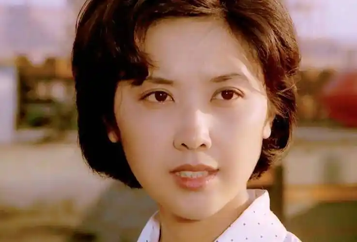 50岁的陈慧琳,62岁的钟楚红,70岁的朱琳,还是这么优雅漂亮_状态_时尚