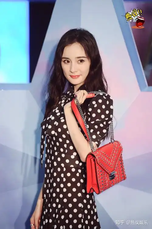 杨幂出席michaelkors活动 美爆全场