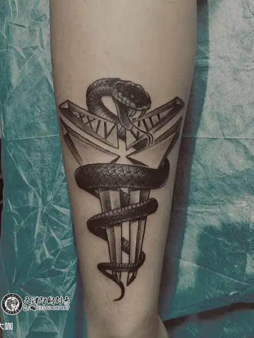 黑曼巴._纹身图案手稿图片_白强的纹身作品集