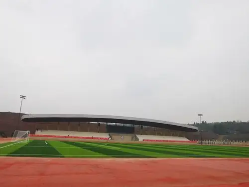 临江新区建设中的新南高