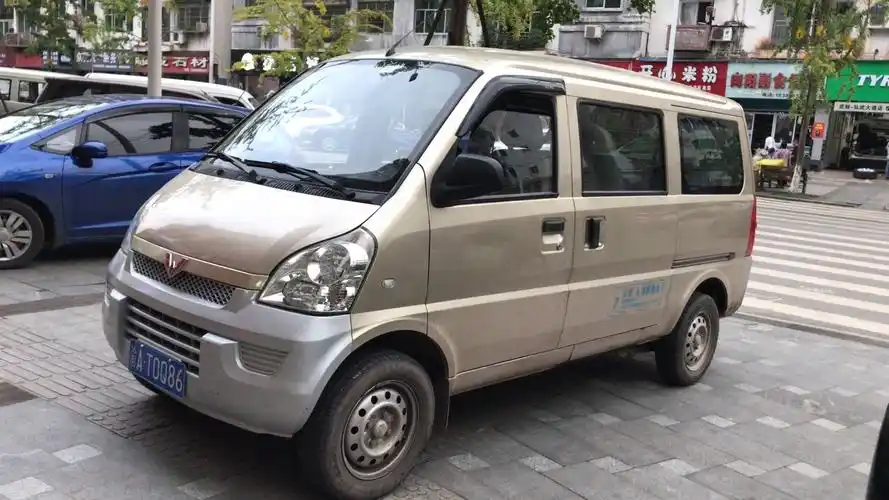 【五菱荣光神车|武胜面包车/客车交易市场|武胜面包车/客车交易网】