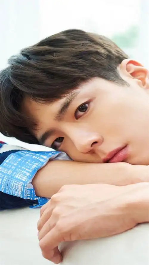 朴宝剑帅气写真高清手机壁纸