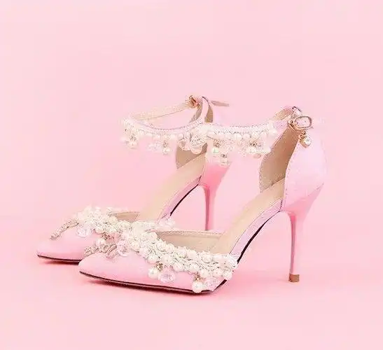 双子座的高跟鞋(双子座的高跟鞋vs巨蟹座的高跟鞋)