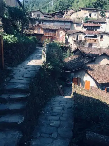 2020年10月9日,我们开心相聚在松阳古镇,古村落一吊坛.