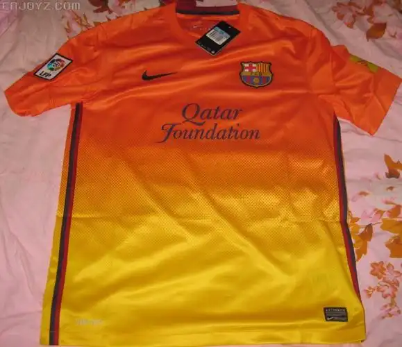 出巴萨1213番茄炒蛋渐变色 橙黄客场球迷版球衣478326-815