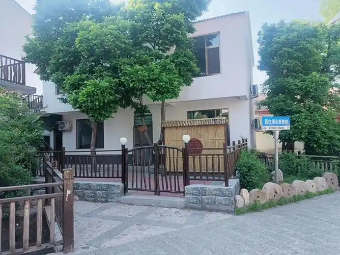 成立以村书记任组长的农村人居环境整治