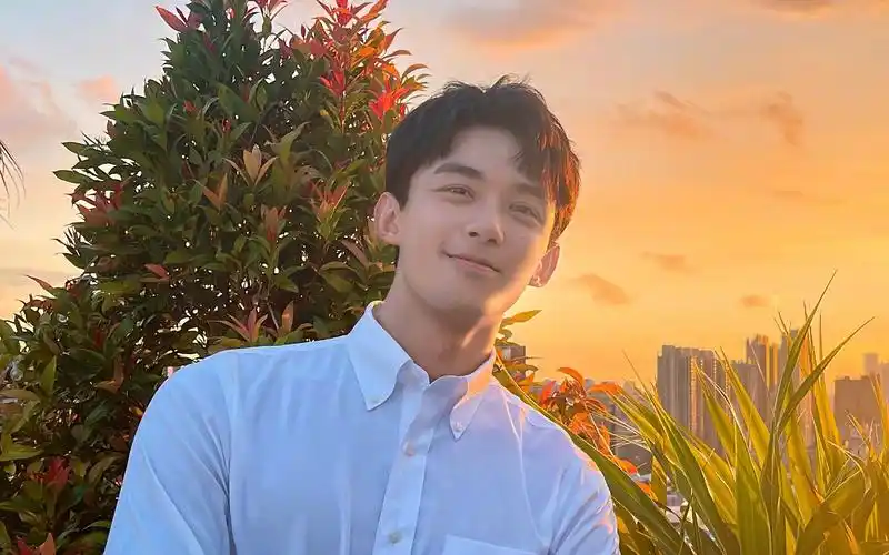 在面粉池活埋自己,发明提神醒脑利器,吴磊这胜负欲也太强了