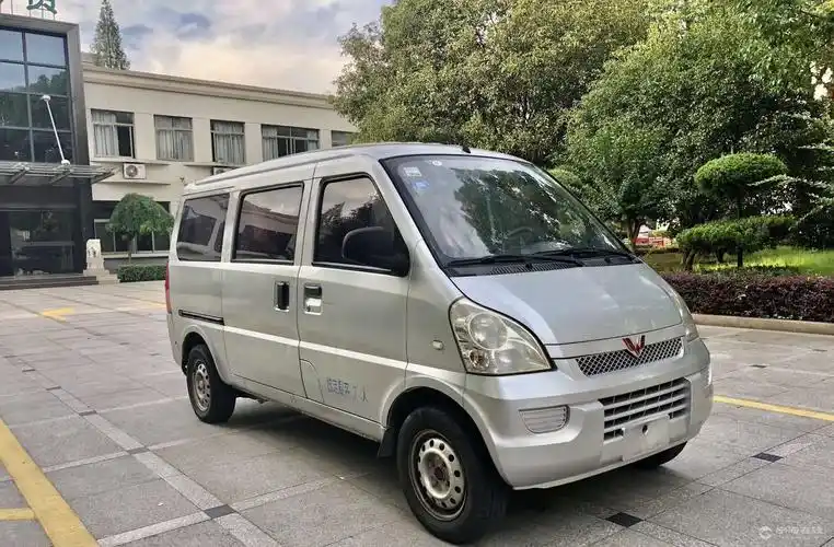 个人12年五菱荣光面包车转让10800块钱 - 二手车交易 - 宁海在线