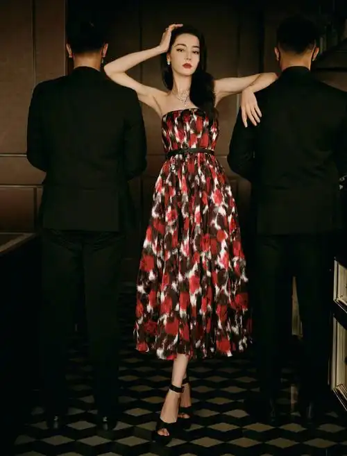 迪丽热巴花裙子##dior大秀##dior大秀嘉宾