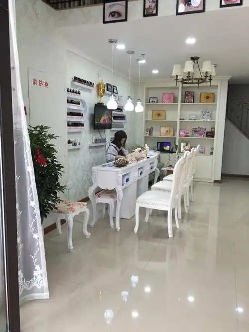 纤忆居分店即将开业,经营项目美甲,美睫,纹眉,纹身,望各位多多捧场