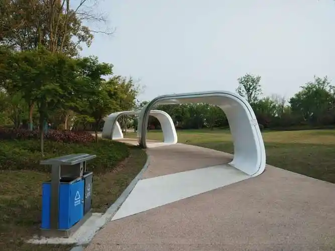 异形构筑物,不是很明了设计语言,创意来源于啥?