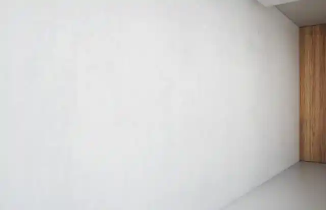 白墙脏了教你一招,让墙面立马变白