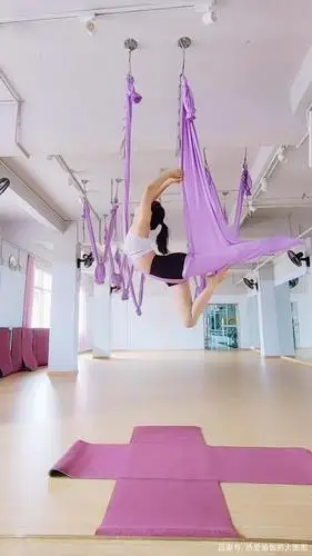 空中瑜伽体式图片合集分享