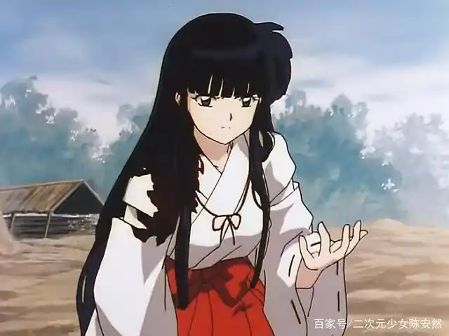 却阴差阳错地被自己所救之人陷害,与半妖犬夜叉产生不可跨越的信任