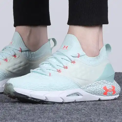 安德玛uahovr女鞋新款运动鞋轻便休闲鞋缓震透气跑步鞋