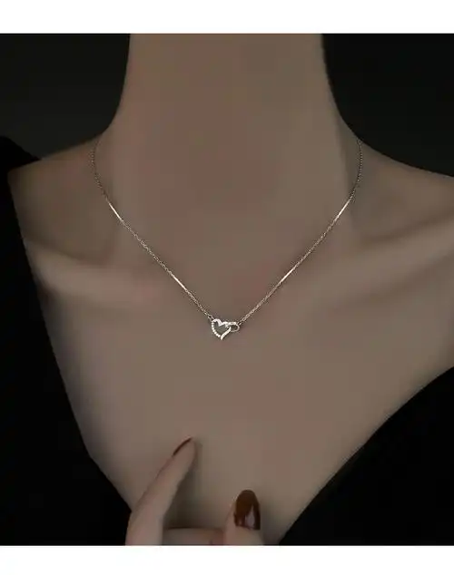 时尚银饰爱心环环相扣项链女夏2021年新款潮小众设计感百搭锁骨链