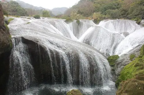 黄果树天星桥景区银链坠瀑布(摄于2017年春节)