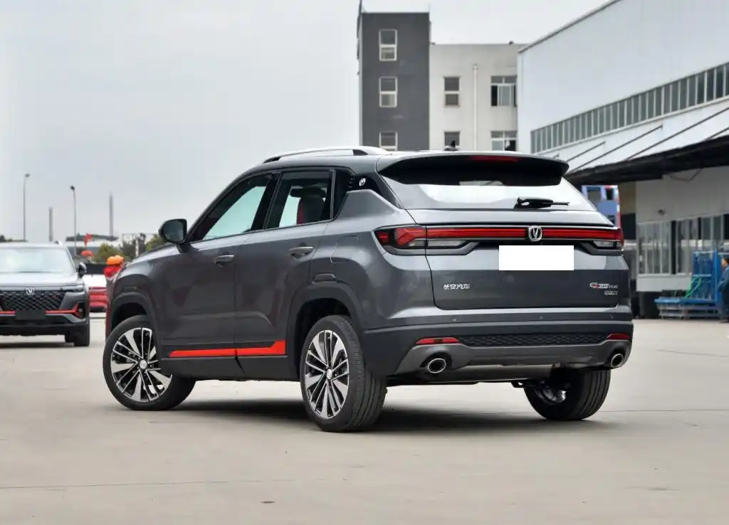 2021款长安cs35 plus,造型硬朗大气,8万可开回家