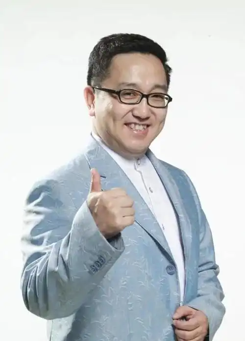 优秀内地喜剧演员「句号」经纪人