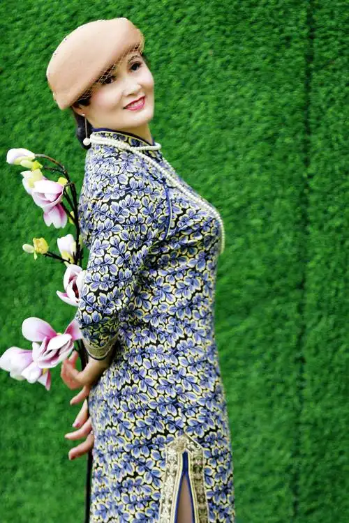 爱穿旗袍的女人