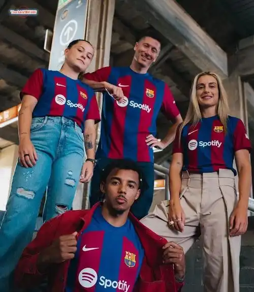 正品巴萨球衣2324主场长袖加维球员版足球服莱万佩德里菲利克斯