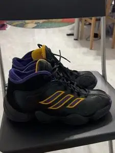 adidas crazy 3科比天足kobe湖人客场配色