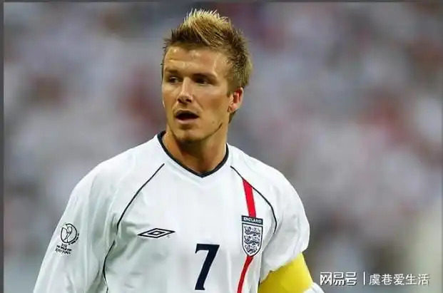 贝克汉姆剃发登场外貌大变引发热议