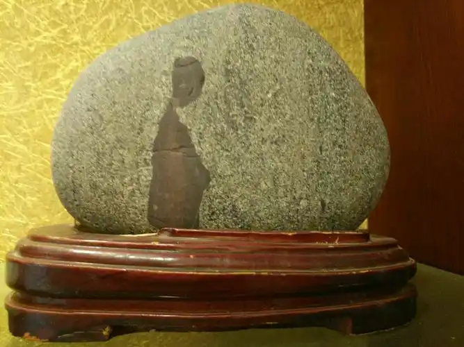 天下名石之 人物画面石