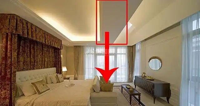 再者就是利用吊顶隐藏起来,用欧式的石膏线装饰一番,整体的吊顶会显得