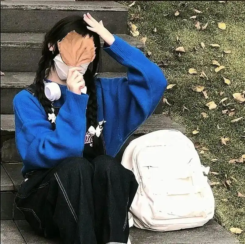 0713蓝色系ins女生真人头像 0713蓝色系ins女生真人头像