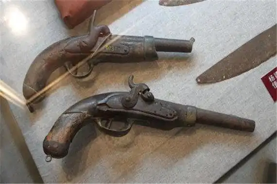 火铳为什么没有发展成枪闭关锁国遏制了发展清朝时期