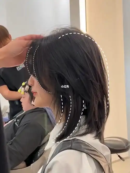 圆脸方脸女生一定要剪的超帅鲻鱼头