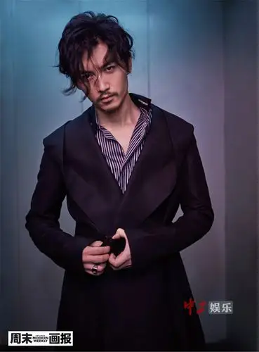 撩人陈晓时尚画报演绎迷幻意识流