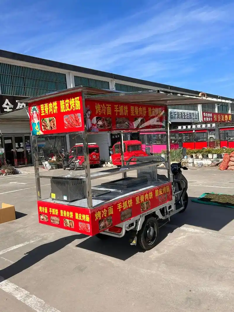 三轮车改装小吃车