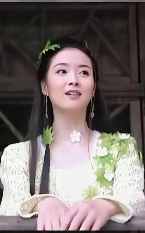 《还珠格格》使王艳名声大噪,她扮演的晴格格给人们留下了深刻的印象.